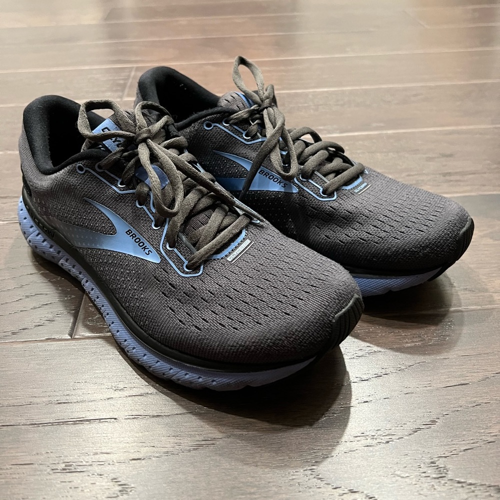 EUC Brooks Glycerin 18 size 7.5